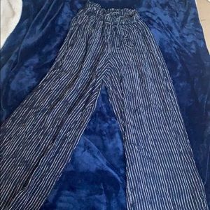 American Eagle flowy pants